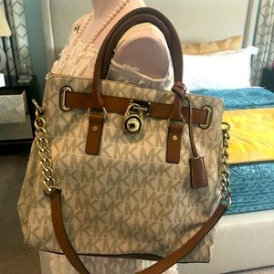 Michael kors handbag